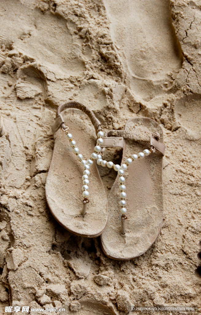 拖鞋人字拖平拖图片