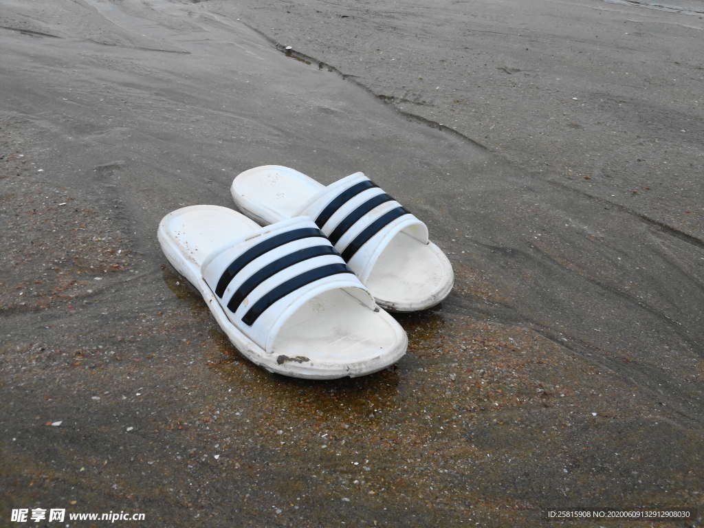 拖鞋人字拖平拖图片