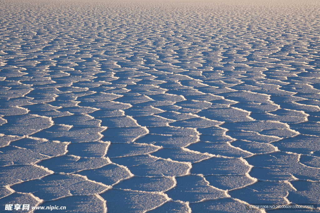 盐湖盐沼盐池盐块风景图片