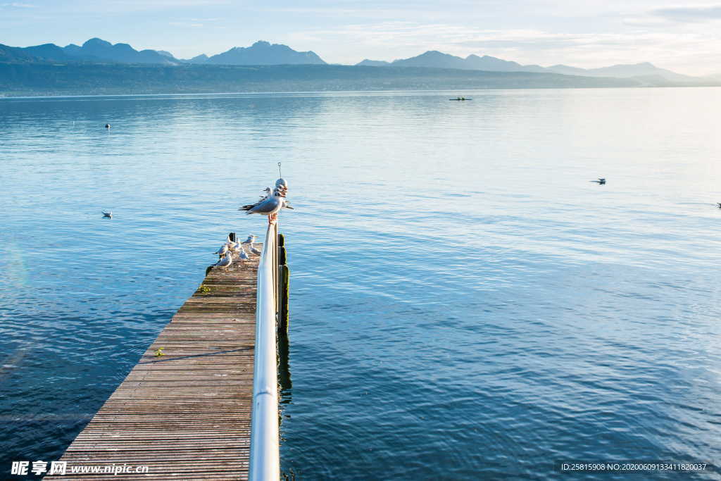 海边栈桥码头栈桥