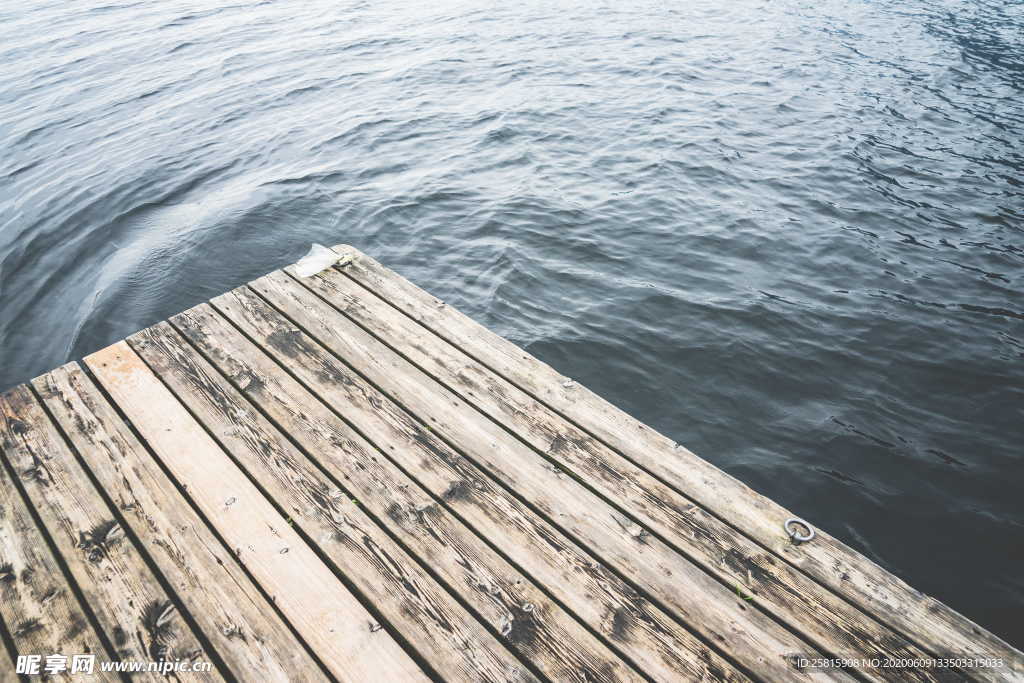 海边栈桥码头栈桥