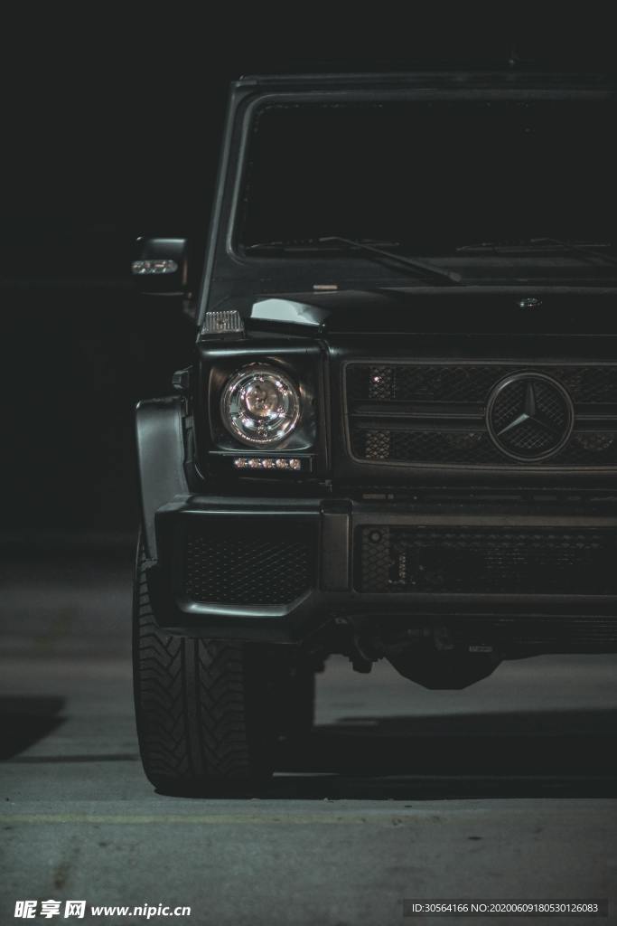 跑车豪车轿车街道城市建筑