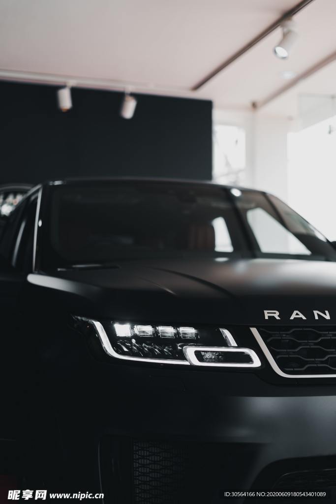 跑车豪车轿车街道城市建筑