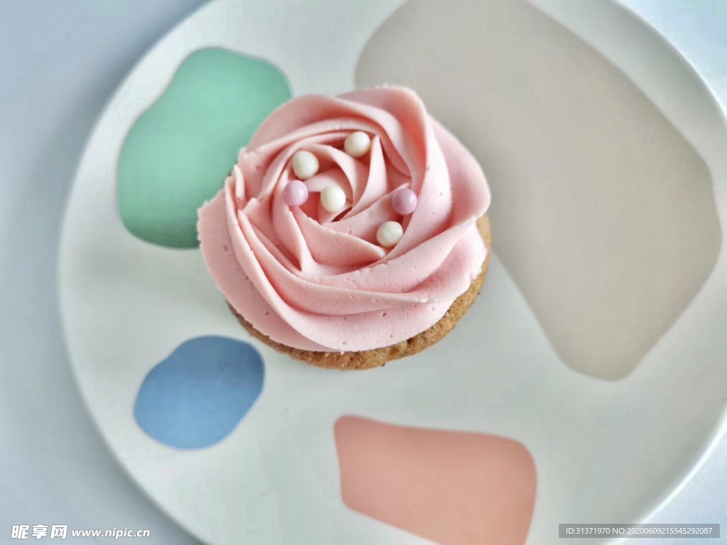 玫瑰花小蛋糕