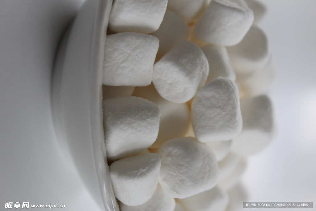 棉花糖软糖酥糖图片