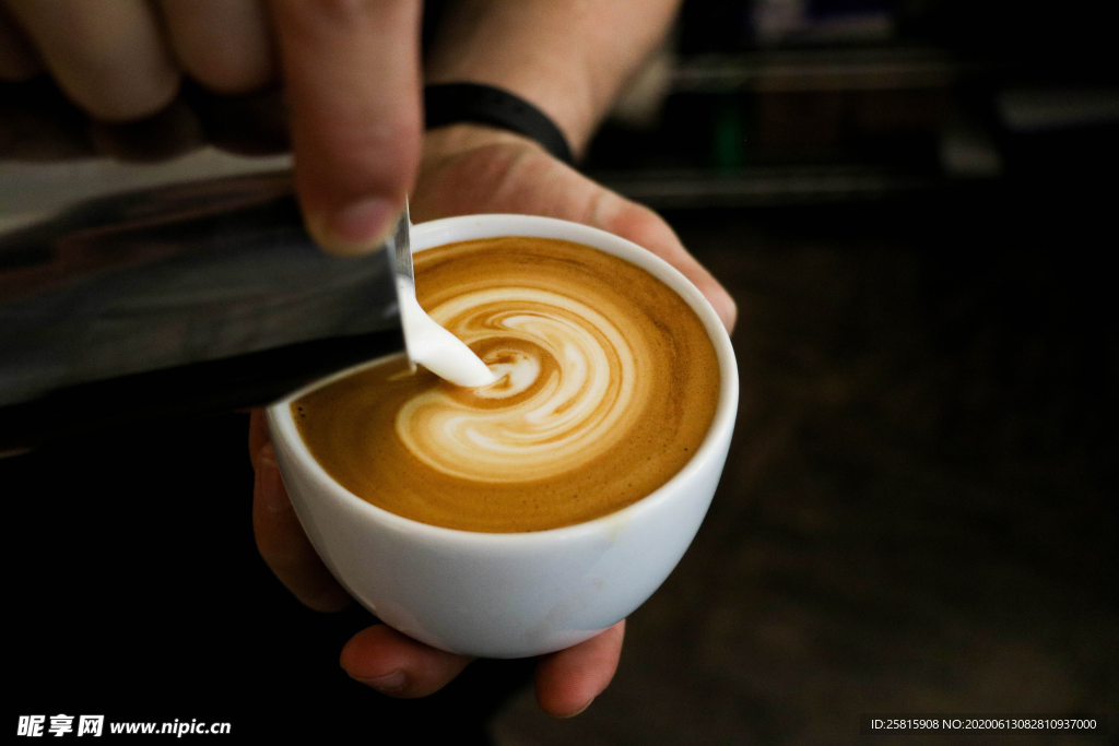咖啡拉花花式咖啡图片
