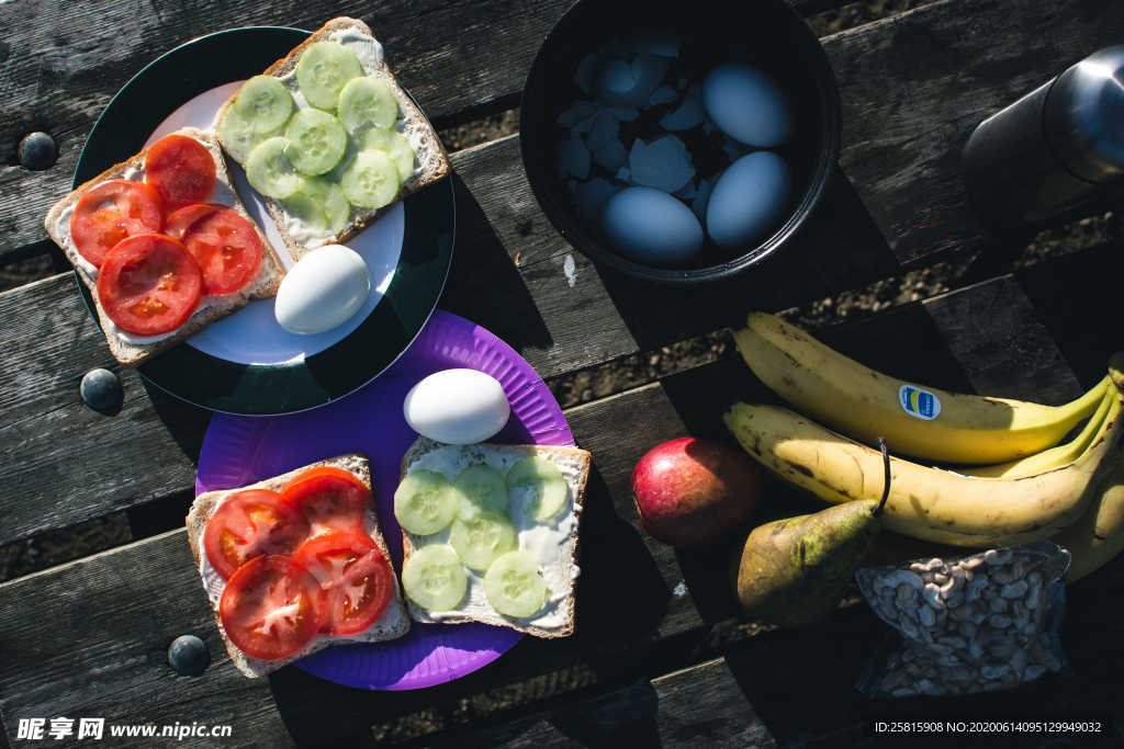 三明治美味早餐图片