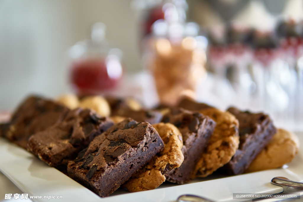 布朗尼蛋糕美味图片