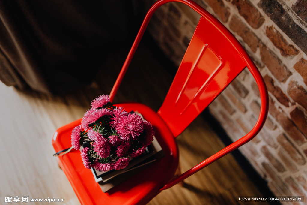 椅子凳子板凳坐垫图片