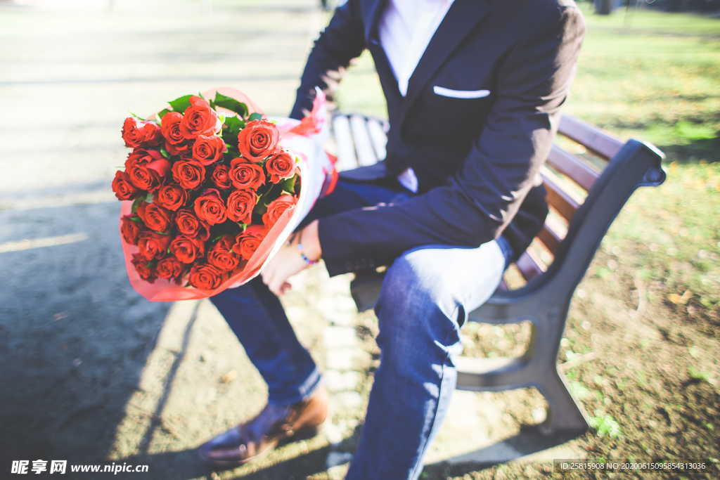 玫瑰花捧花插花浪漫图片