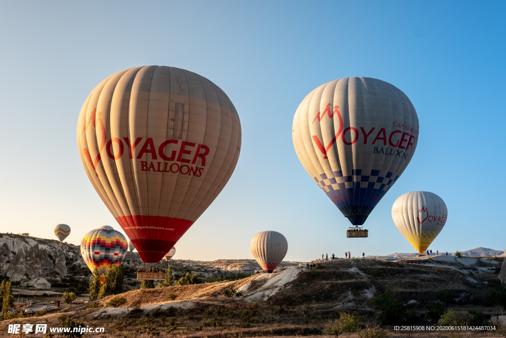 热气球缤纷绚丽图片