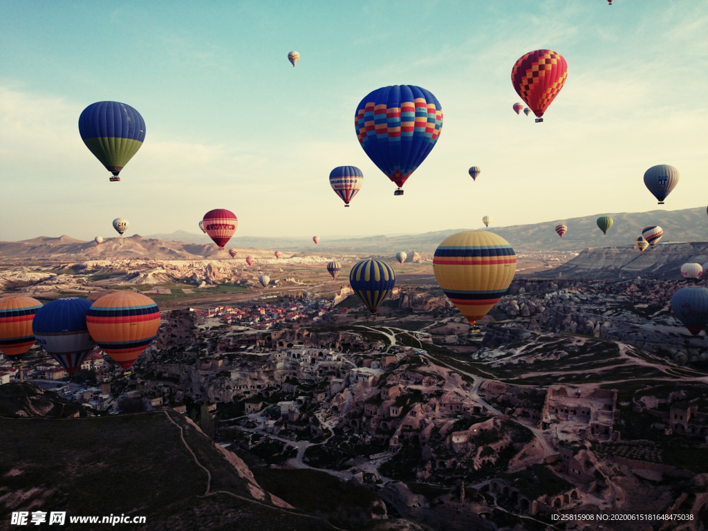 热气球缤纷绚丽图片