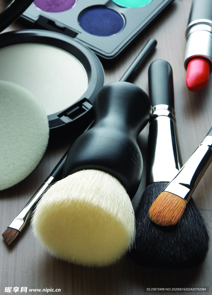 化妆品补妆工具图片