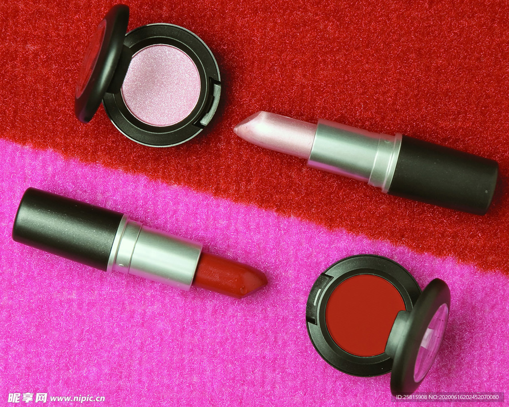 口红化妆品图片