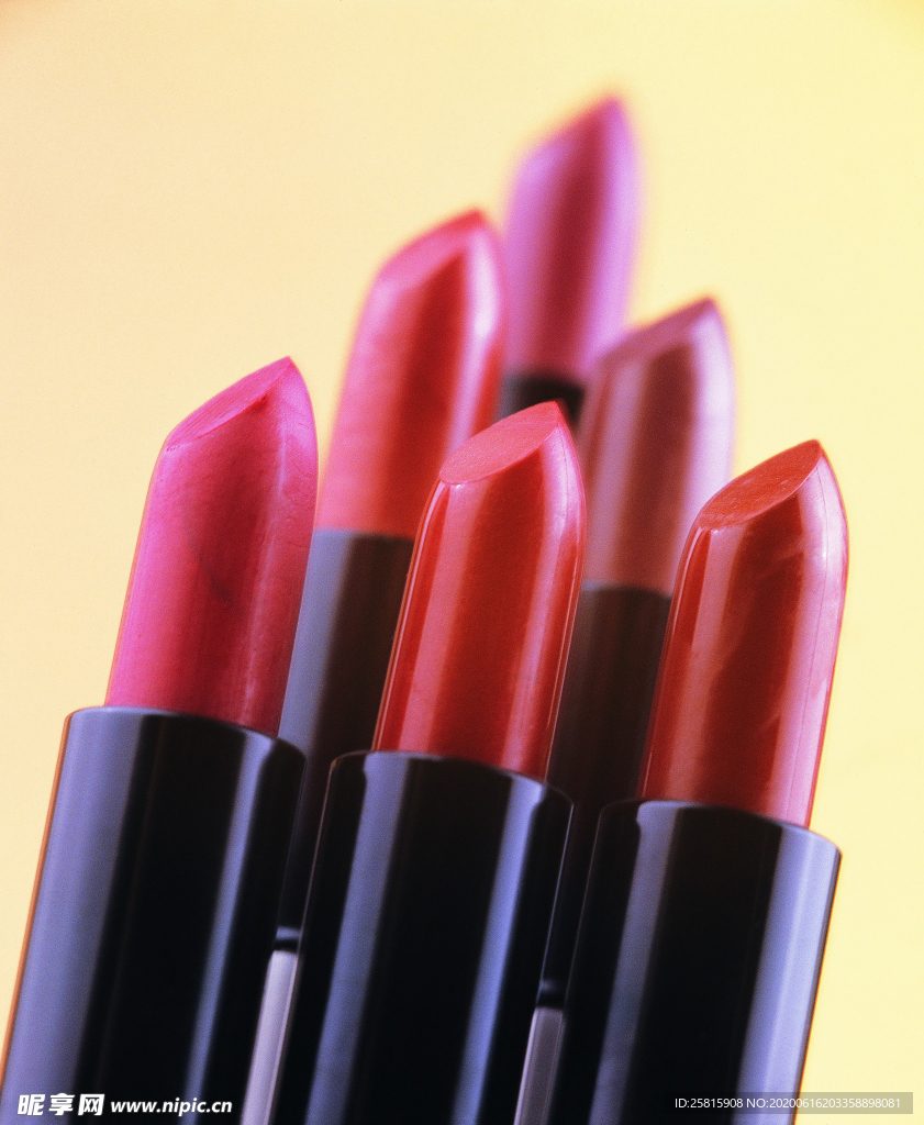 口红化妆品图片