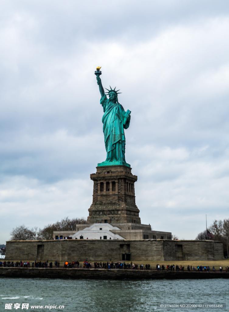 自由女神像