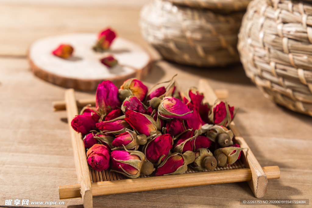 重瓣玫瑰花图片