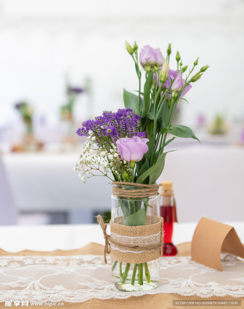 花艺插花捧花瓶花图片