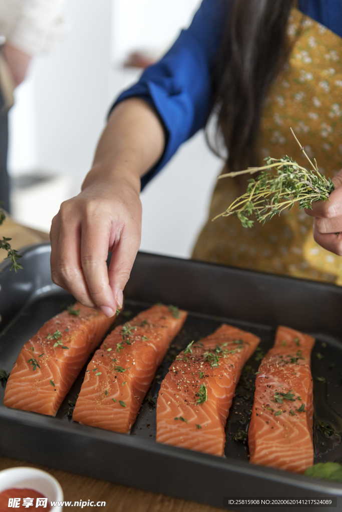 三文鱼鲜美图片