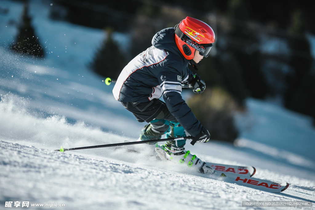 滑雪运动滑雪板图片