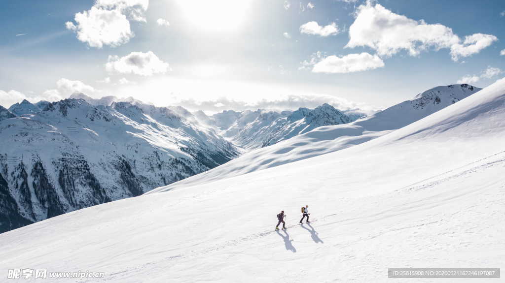 滑雪运动滑雪板图片