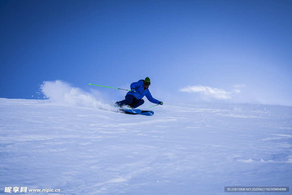 滑雪运动滑雪板图片