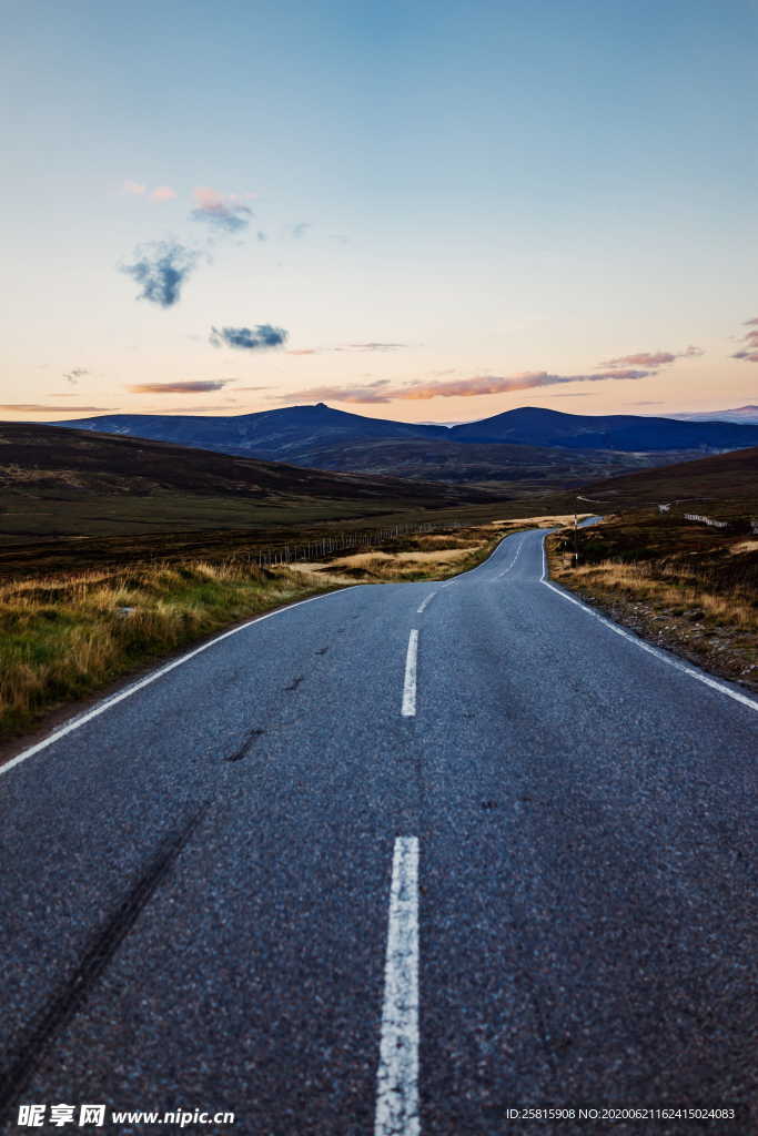 公路马路山路小道路面图片