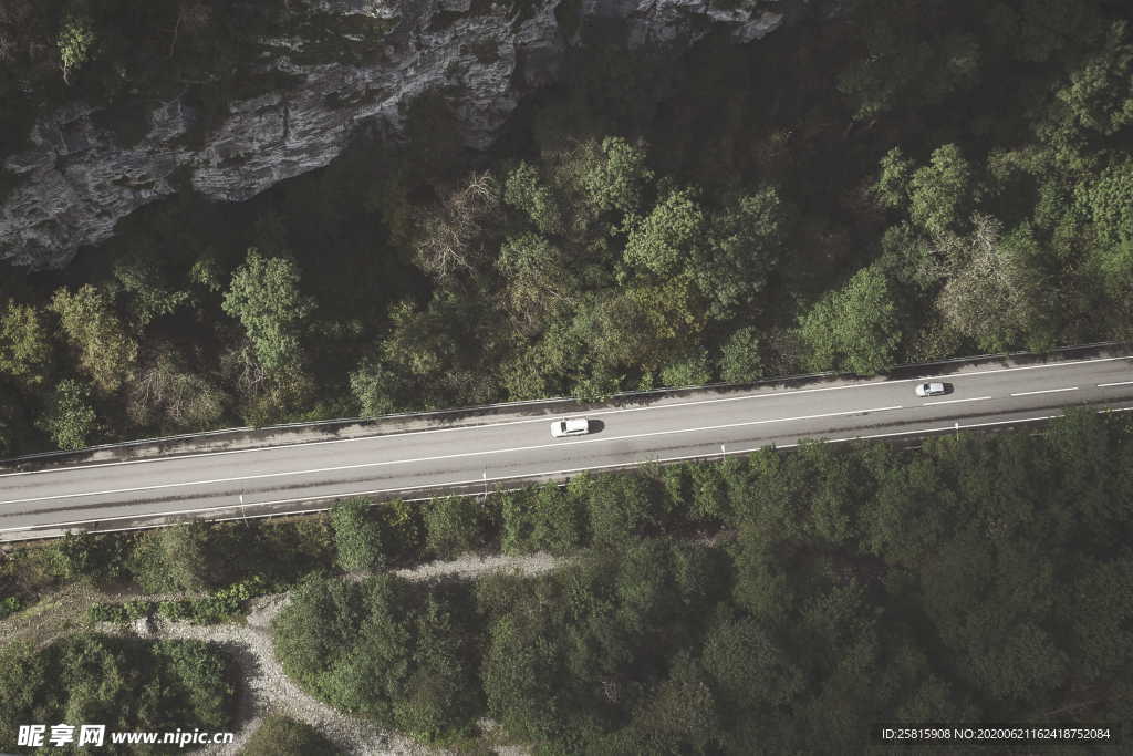 公路马路山路小道路面图片