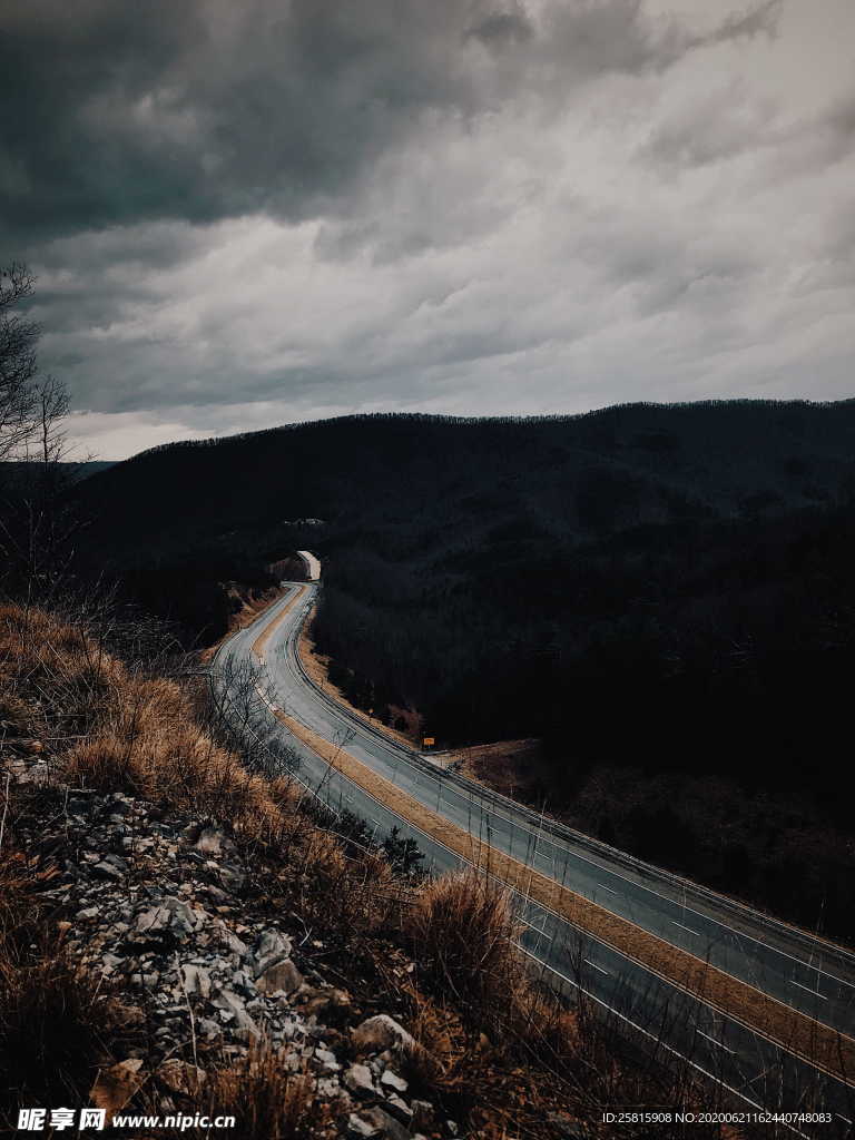 公路马路山路小道路面图片