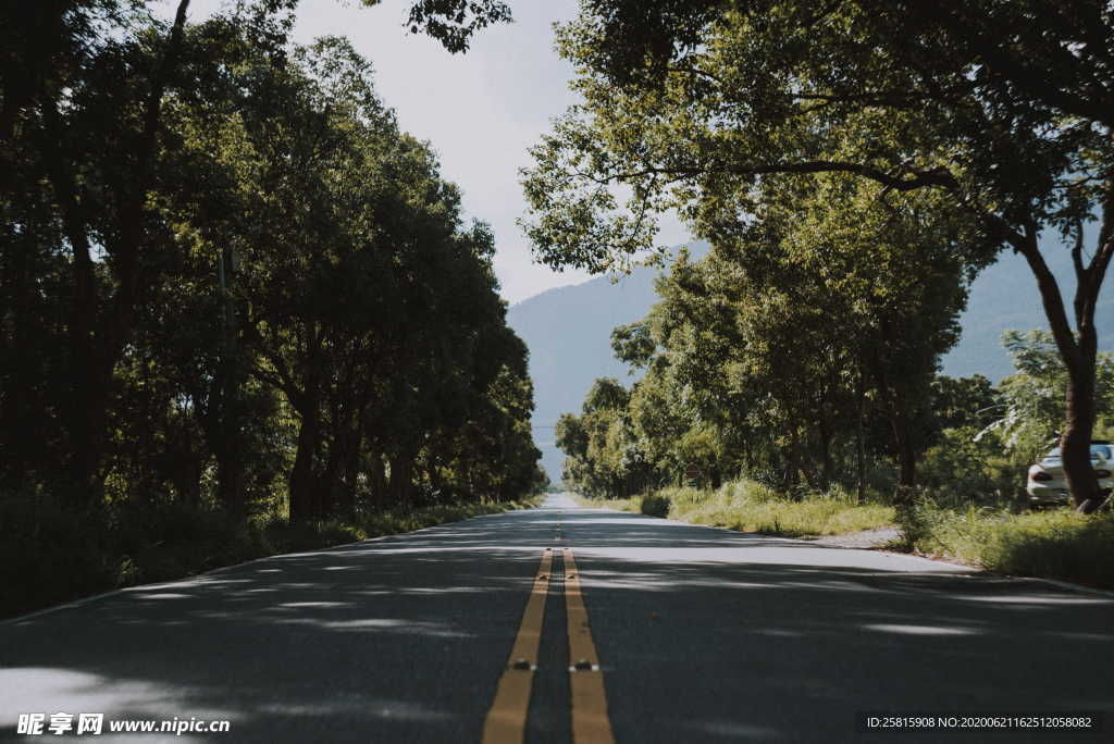公路马路山路小道路面图片