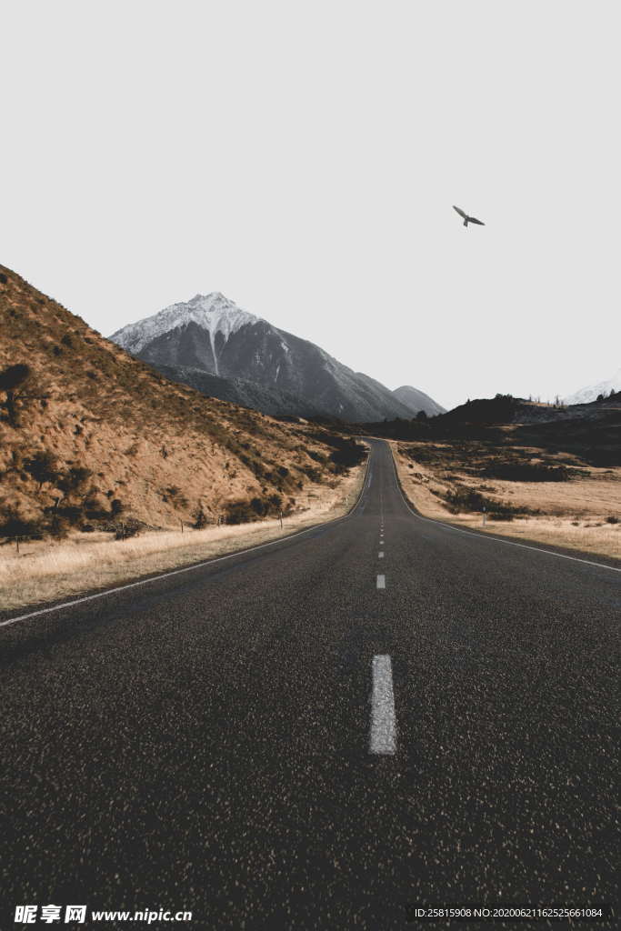 公路马路山路小道路面图片