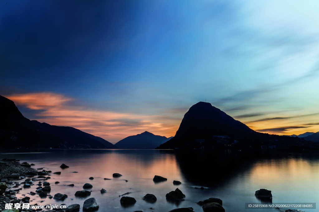 山川剪影风景图片