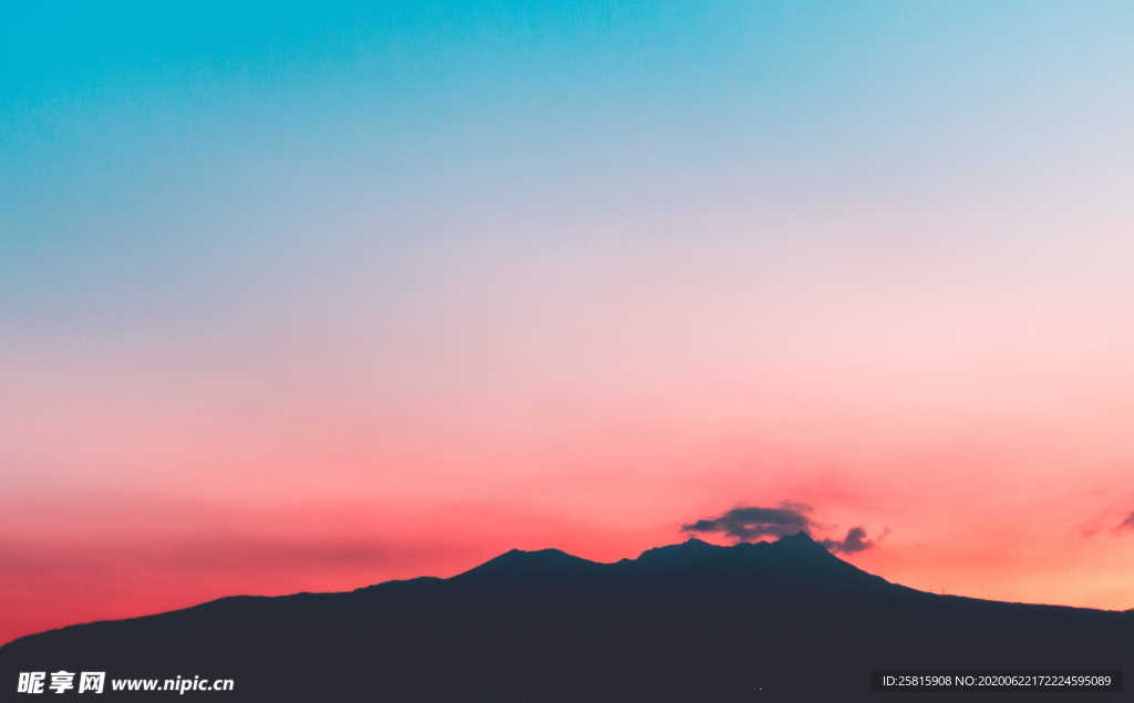 山川剪影风景图片