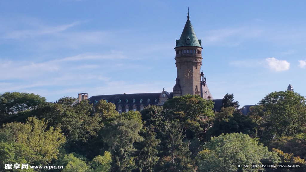 卢森堡城堡古堡建筑图片