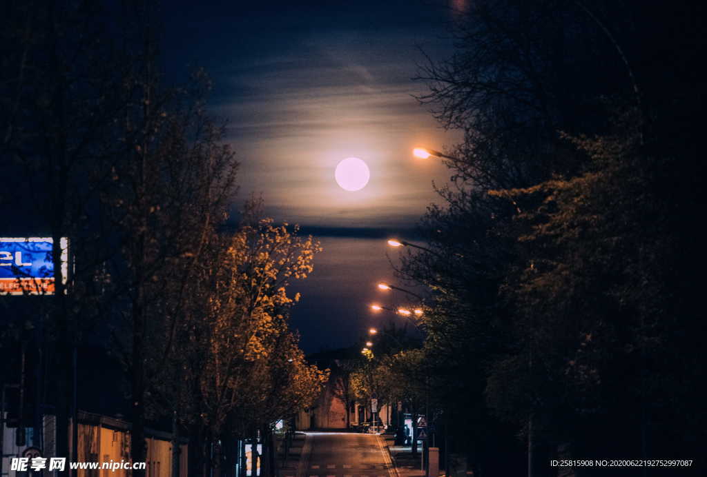 卢森堡城堡古堡建筑图片