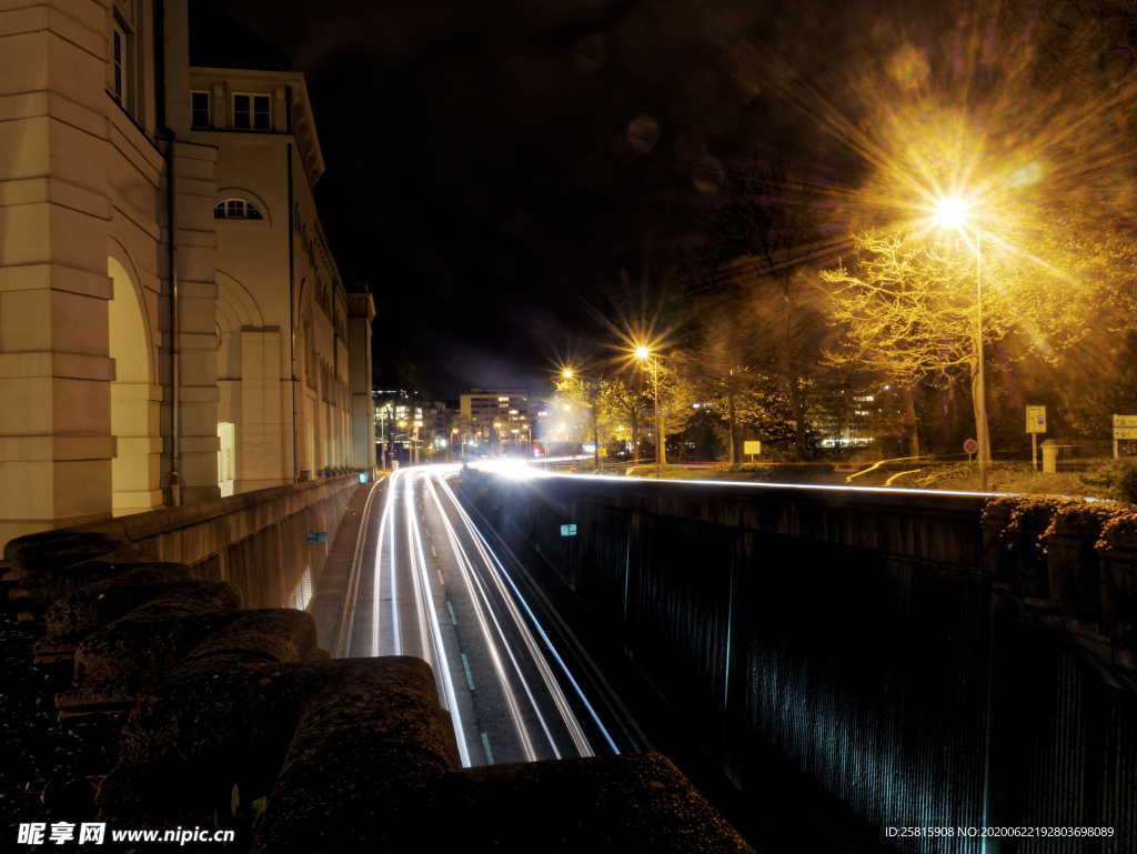 卢森堡城堡古堡建筑图片
