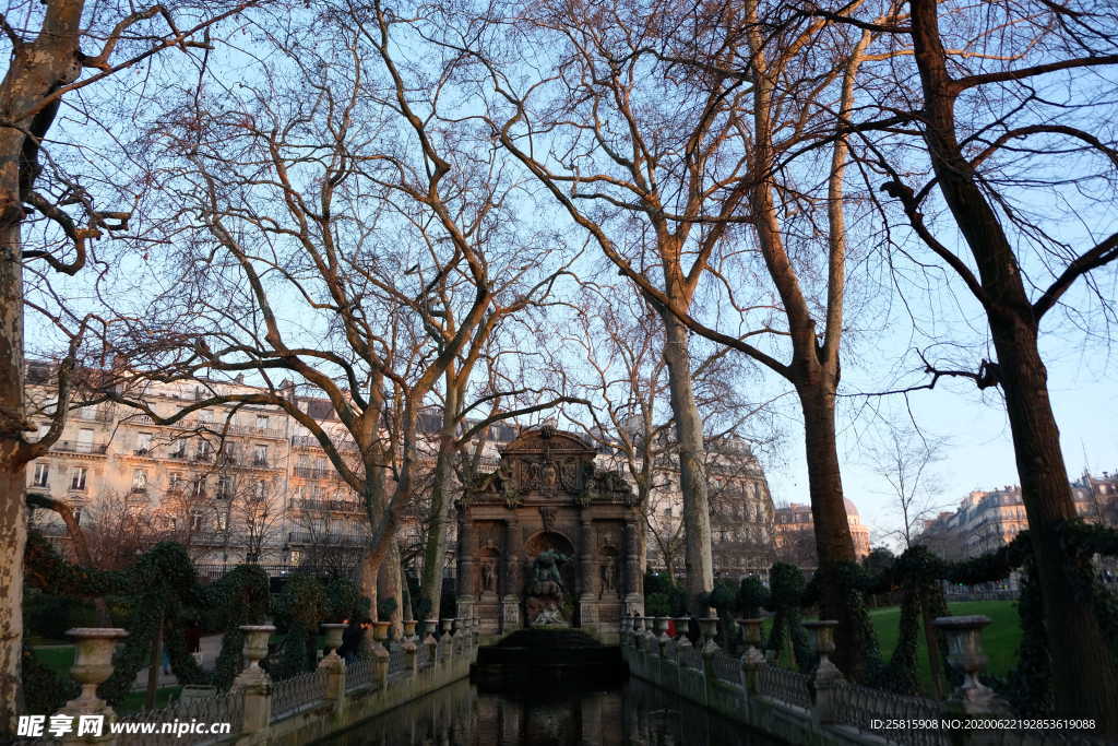 卢森堡城堡古堡建筑图片