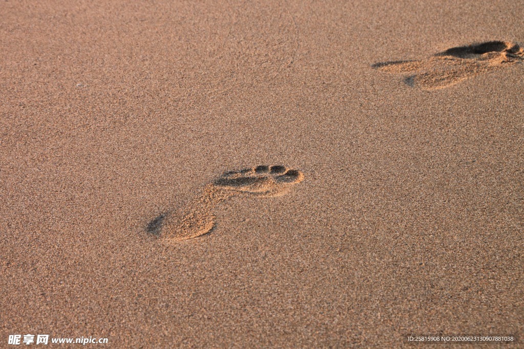 脚印鞋印足迹痕迹图片