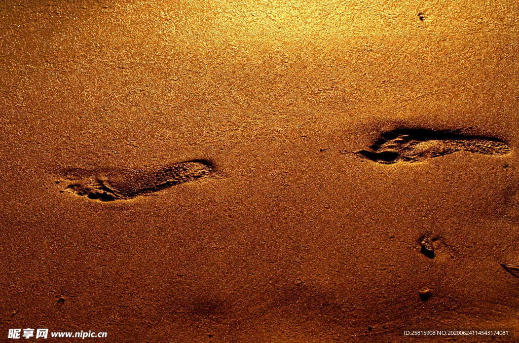 脚印鞋印足迹痕迹图片