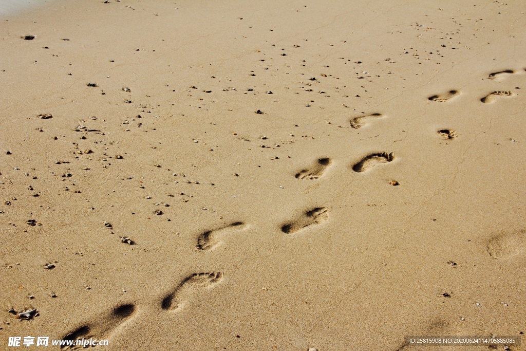 脚印鞋印足迹痕迹图片