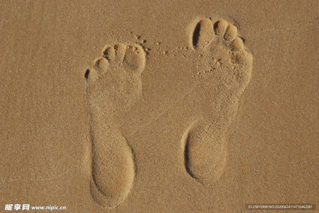 脚印鞋印足迹痕迹图片
