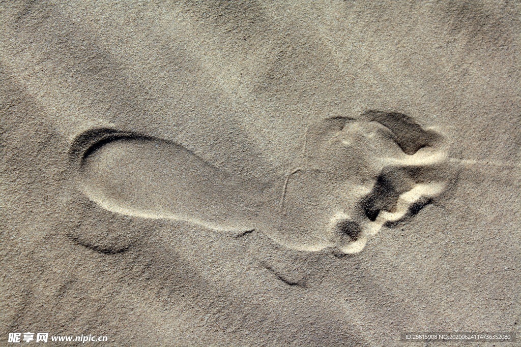 脚印鞋印足迹痕迹图片
