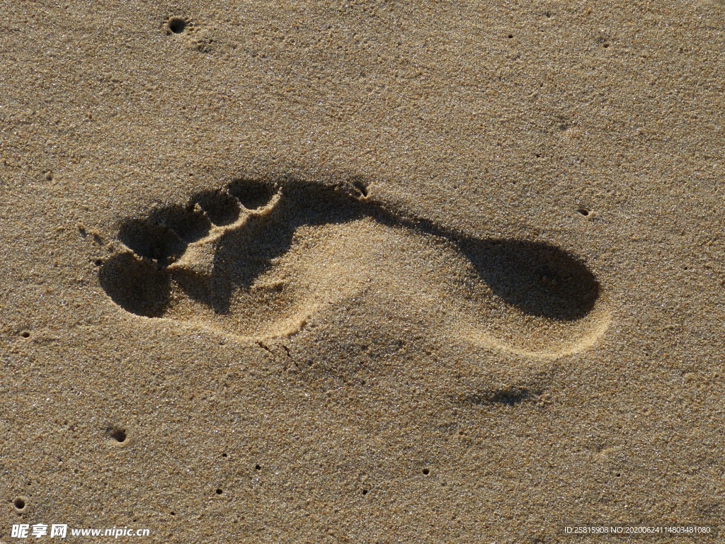 脚印鞋印足迹痕迹图片