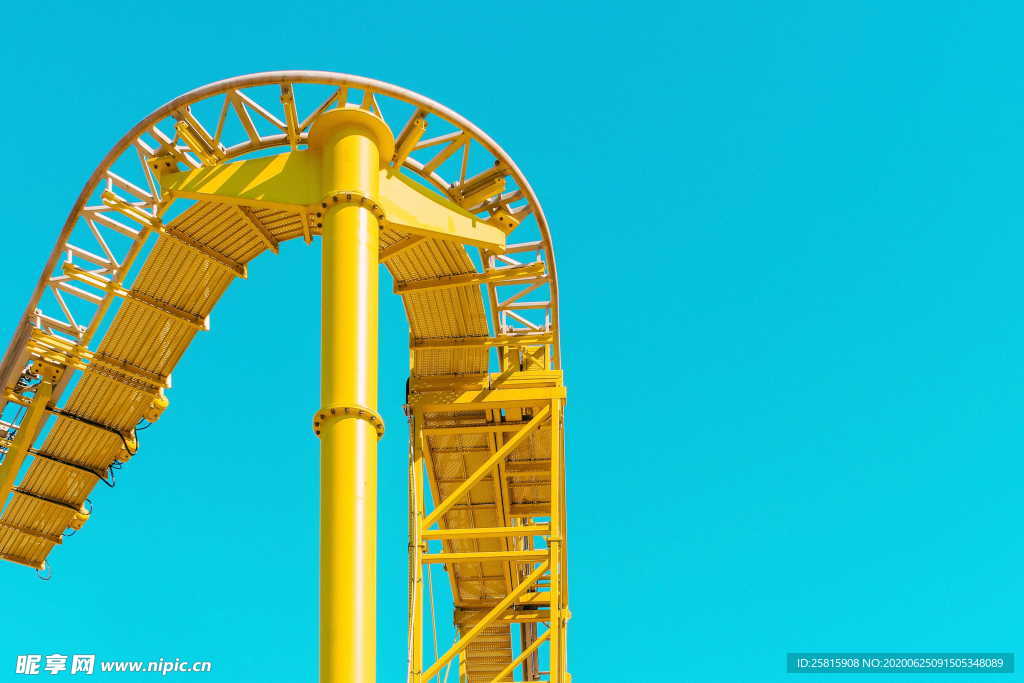 过山车惊险刺激图片