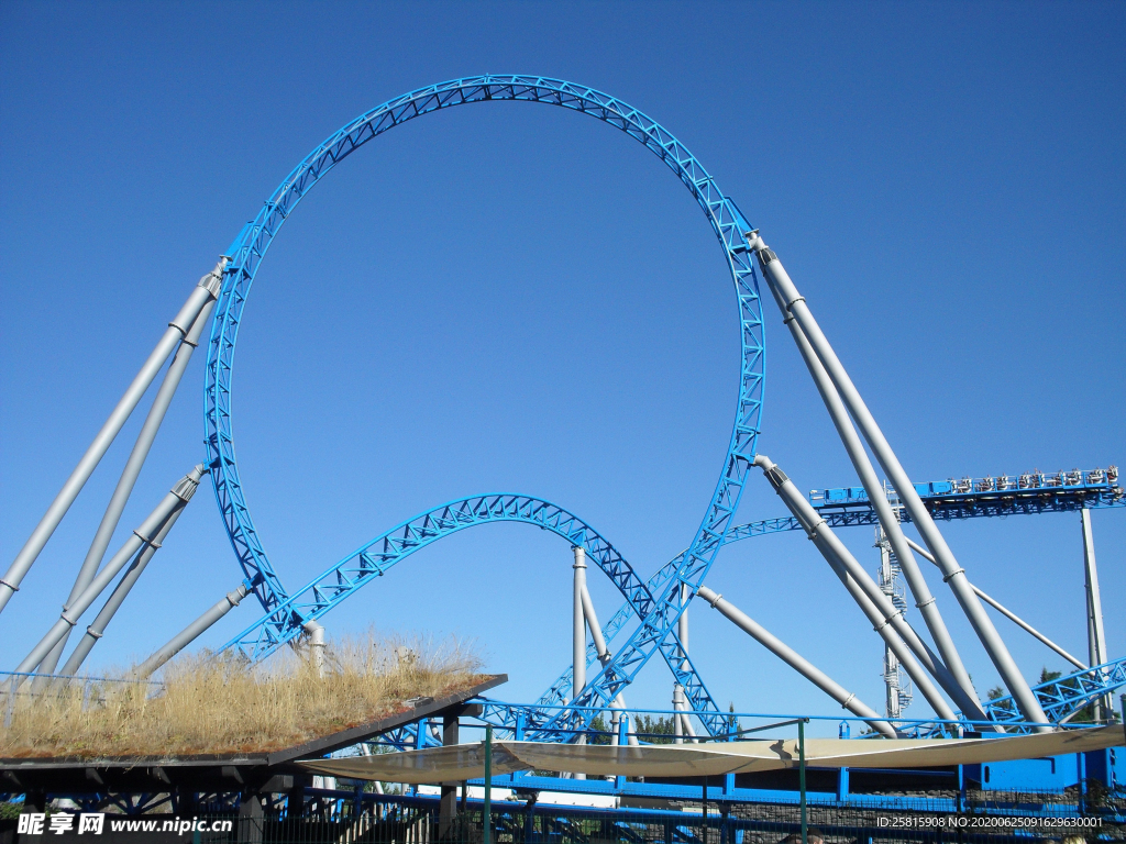 过山车惊险刺激图片