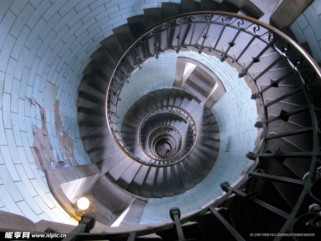 螺旋楼梯旋转楼梯图片