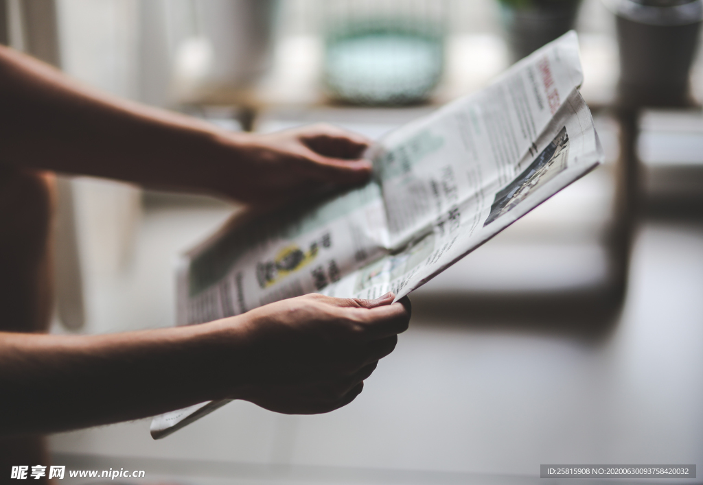 报纸图片