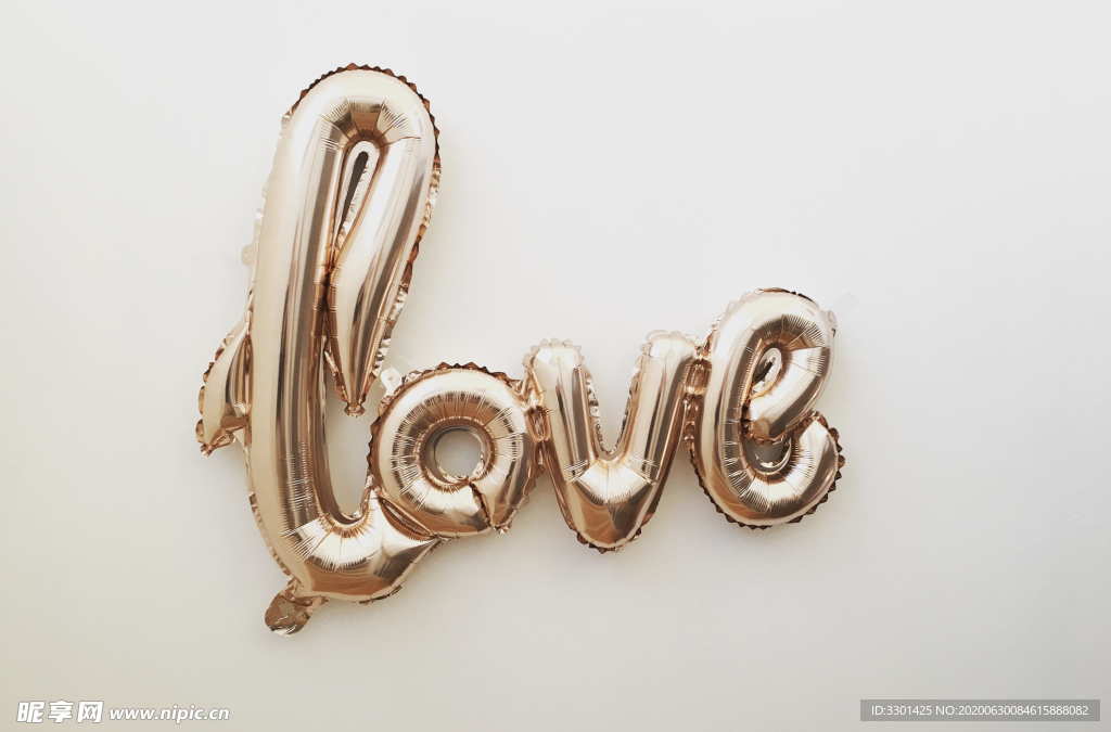 金色LOVE气球