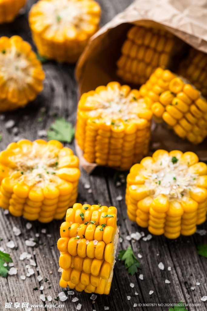烤玉米