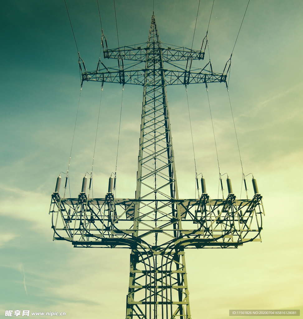 高压电塔